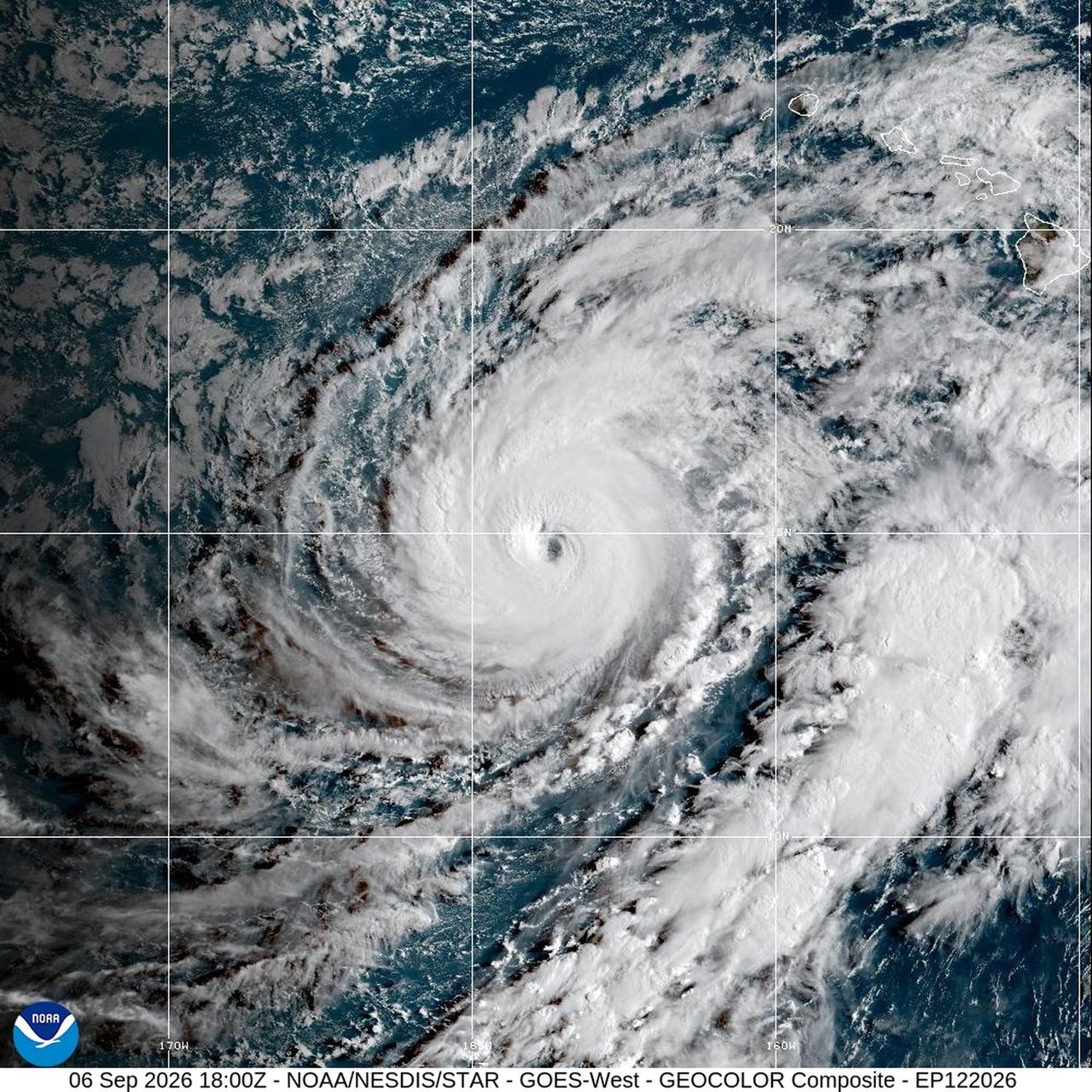 Hurricane Lowell Threatens Hawaii with Damaging Winds, Flooding as Schools and Offices Close