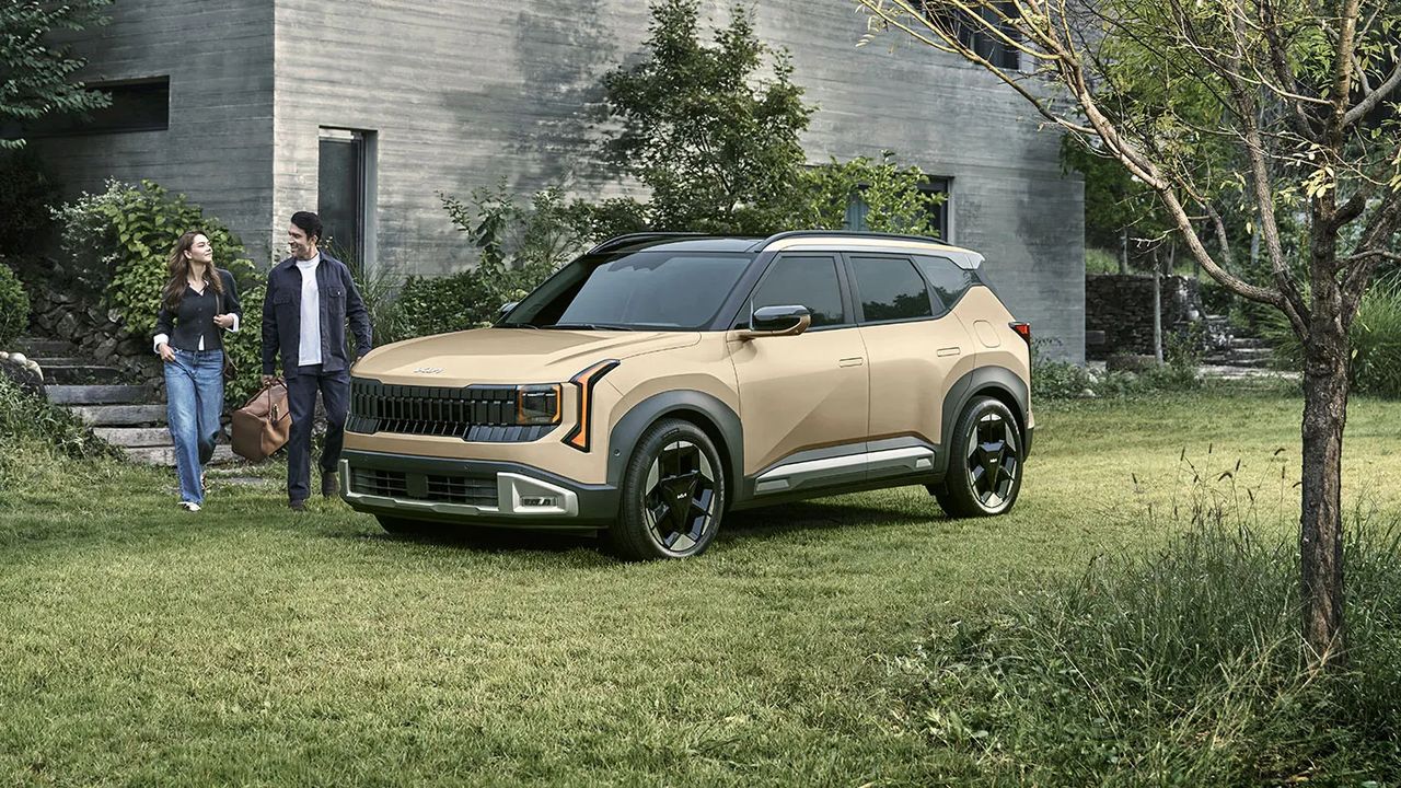 Kia warns owners of 48,000 recalled Seltos SUVs in Canada to park outside