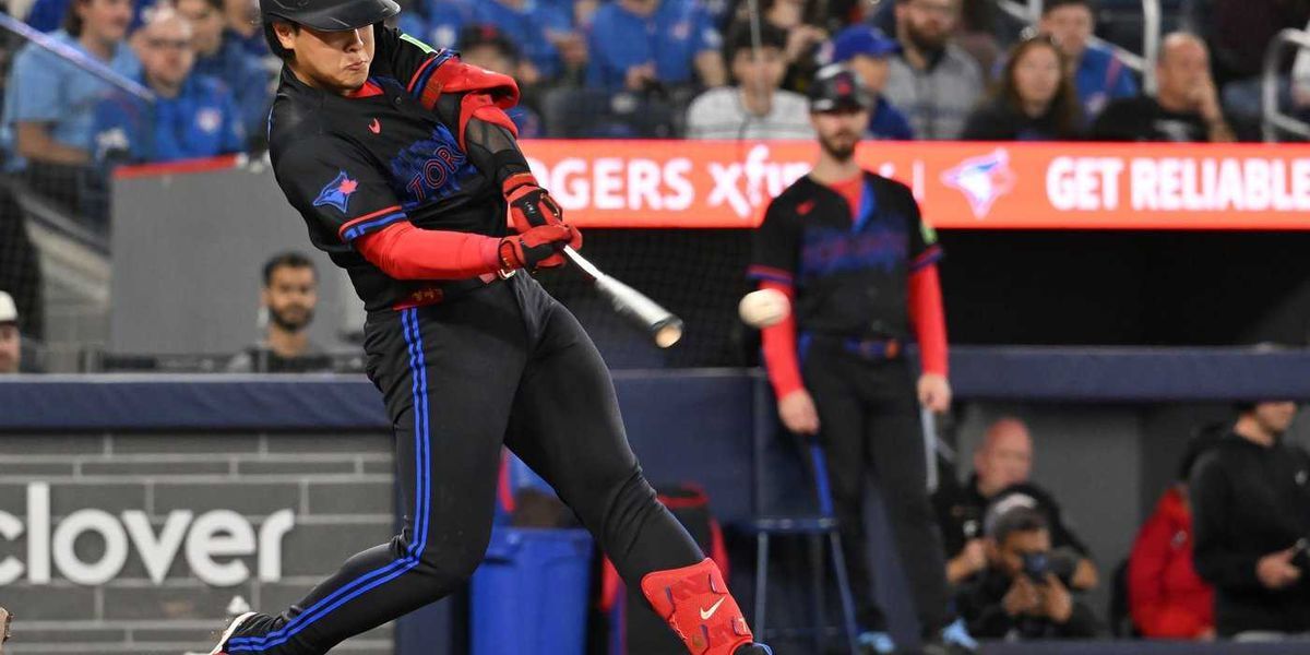 Okamoto's clutch hitting lifts Blue Jays over Reds in 6-5 victory to snap losing streak