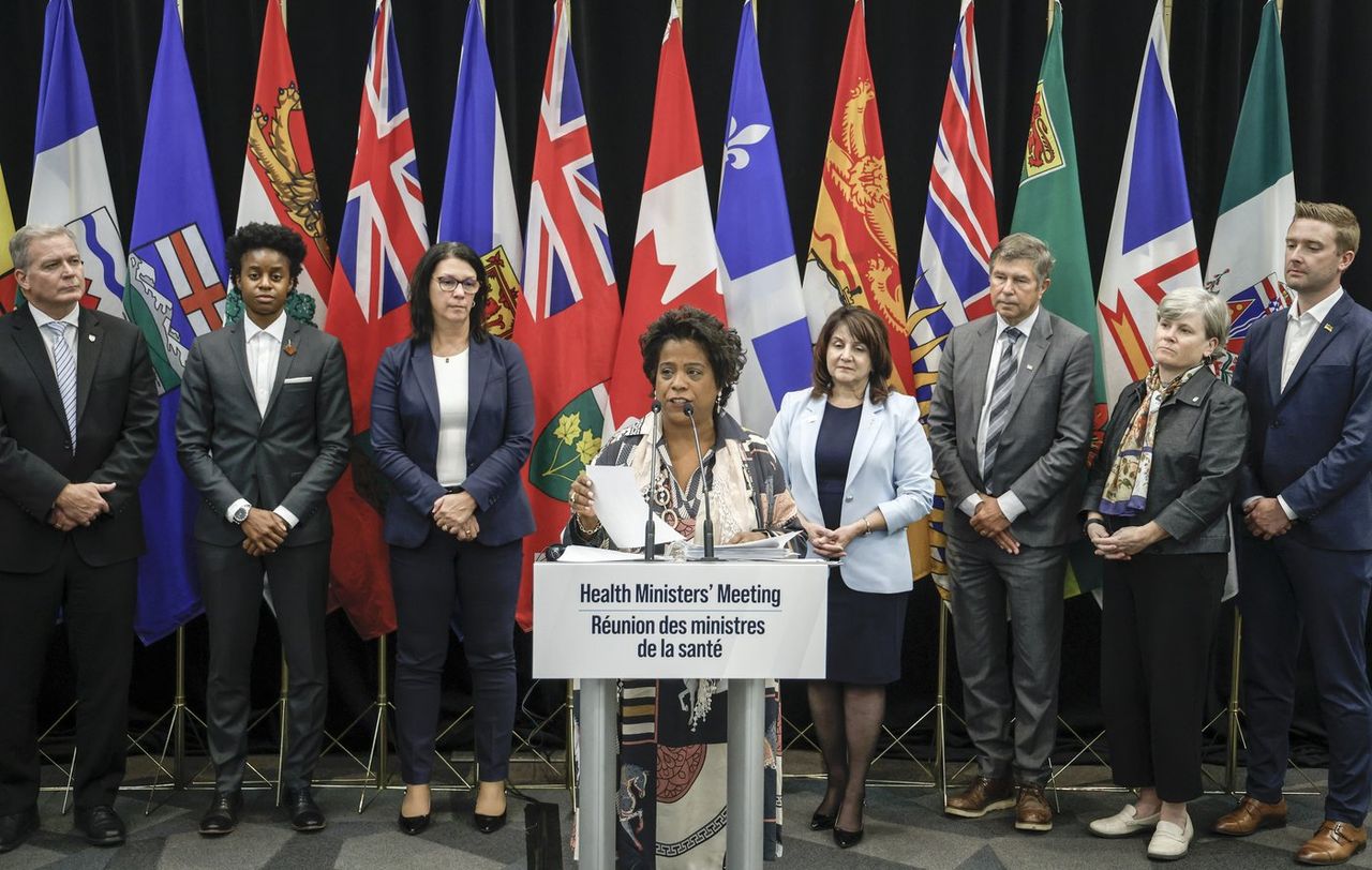Ottawa extends $1.2 billion in mental health and home care funding for one year