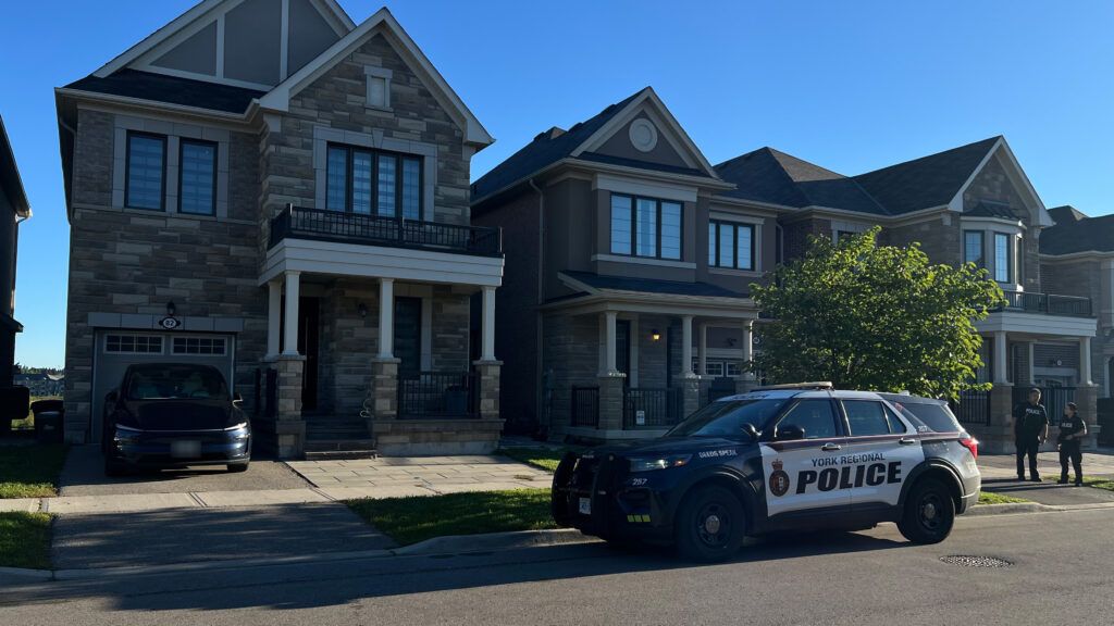 Richmond Hill home invasion shooting leaves one injured, suspects flee in vehicle