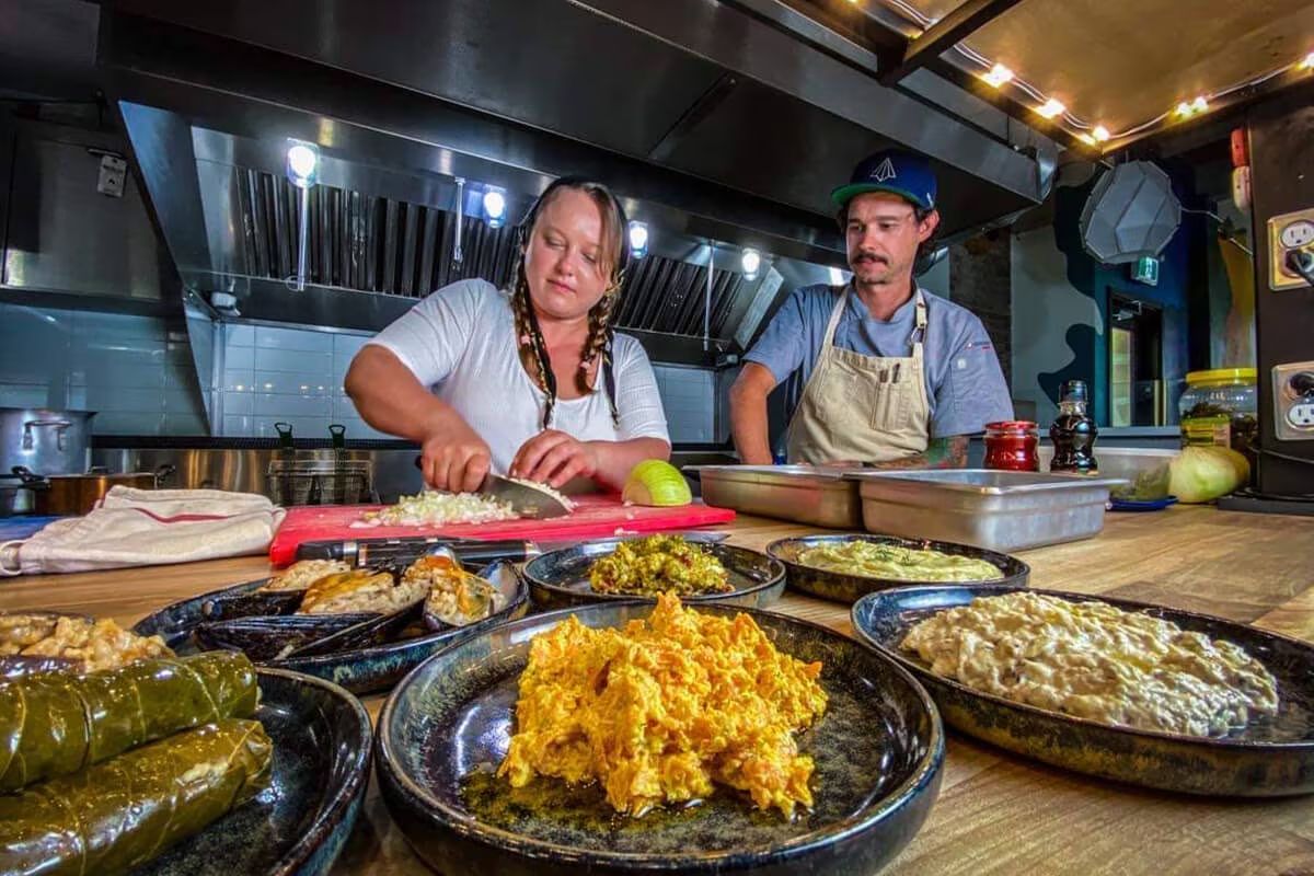 St. Catharines restaurant owner cooks 200 pancakes weekly for school children
