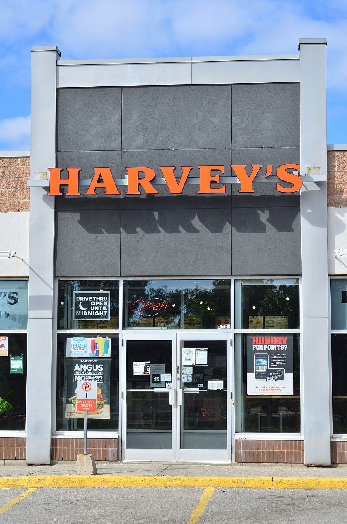 Harvey's - Address: 11000 Yonge St, Richmond Hill, ON L4C 3E4