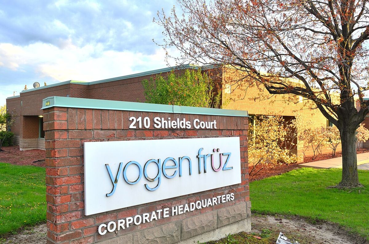 Yogen Früz