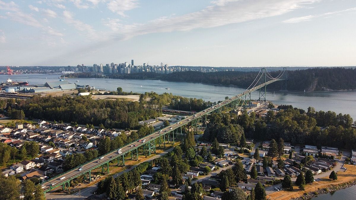 A picture of the Lion’s Gate Bridge, located in Vancouver, BC. Taken from the North end of the bridge, with Downtown Vancouver in the backgr